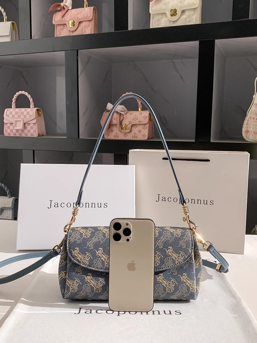 The Verona Crossbody