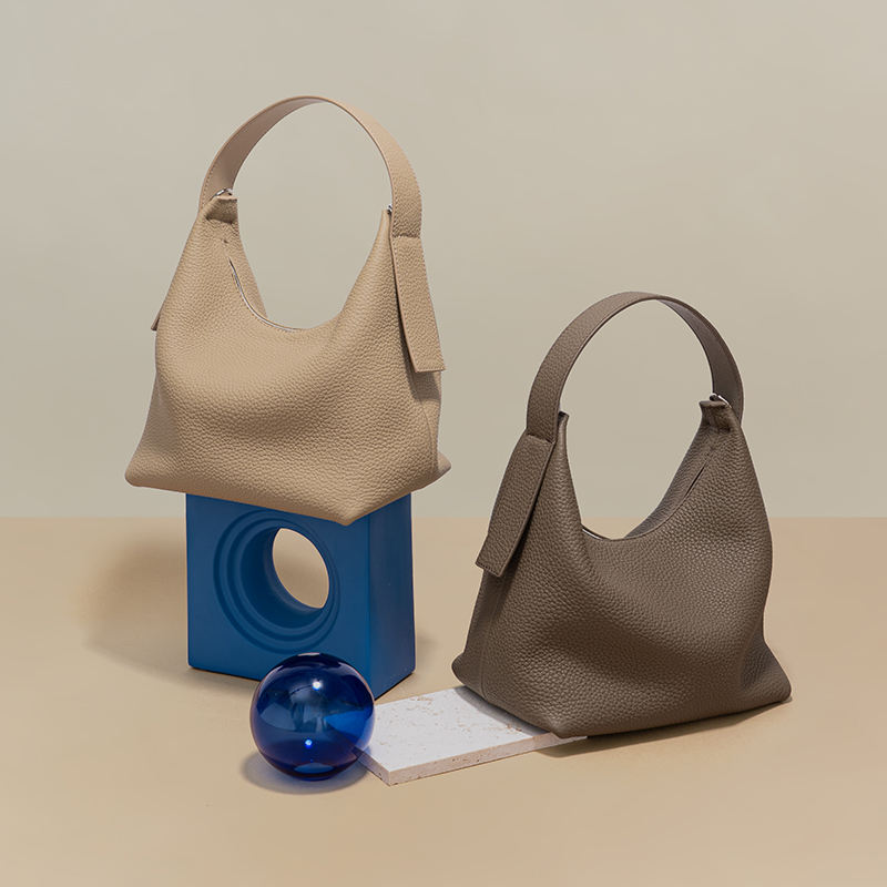 The Vintage Leather Messenger