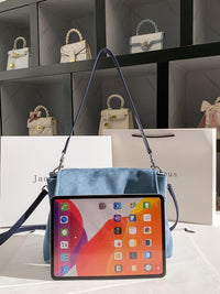 The Aria Shoulder