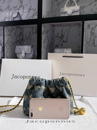 The Capri Crossbody