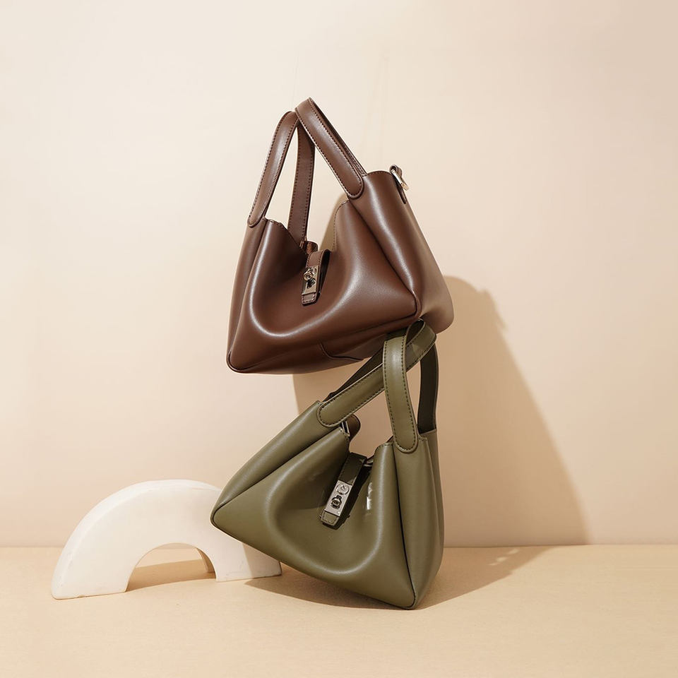 The Harper Leather Bucket